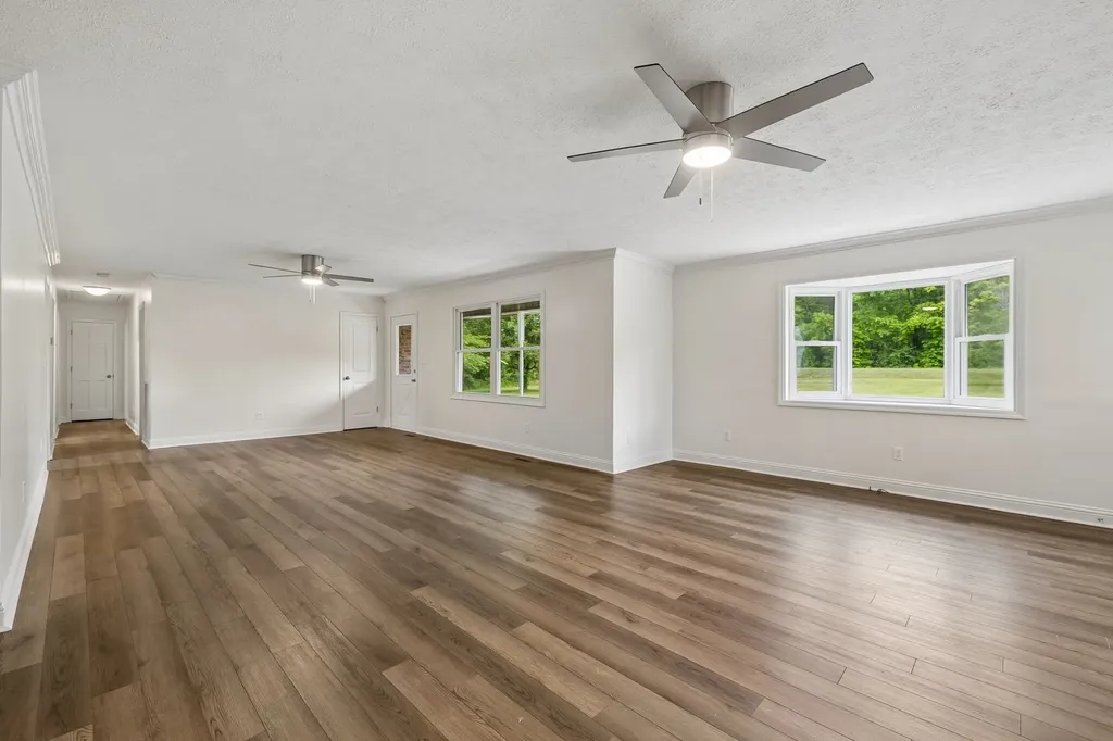 1397 Blue Creek Road, E Waverly TN 37185