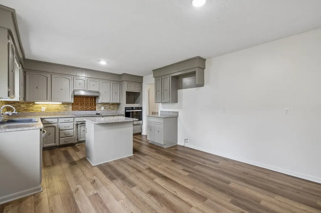 1397 Blue Creek Road, E Waverly TN 37185