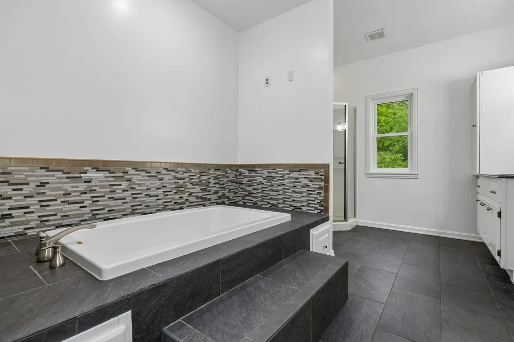 1397 Blue Creek Road, E Waverly TN 37185