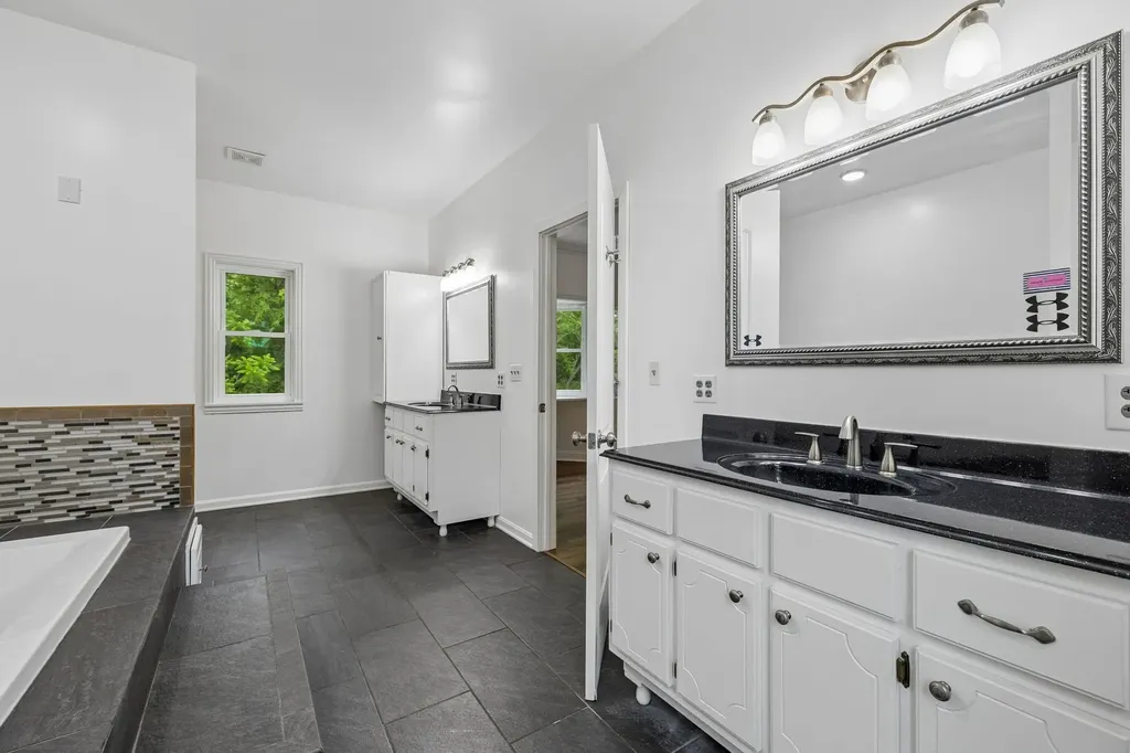 1397 Blue Creek Road, E Waverly TN 37185