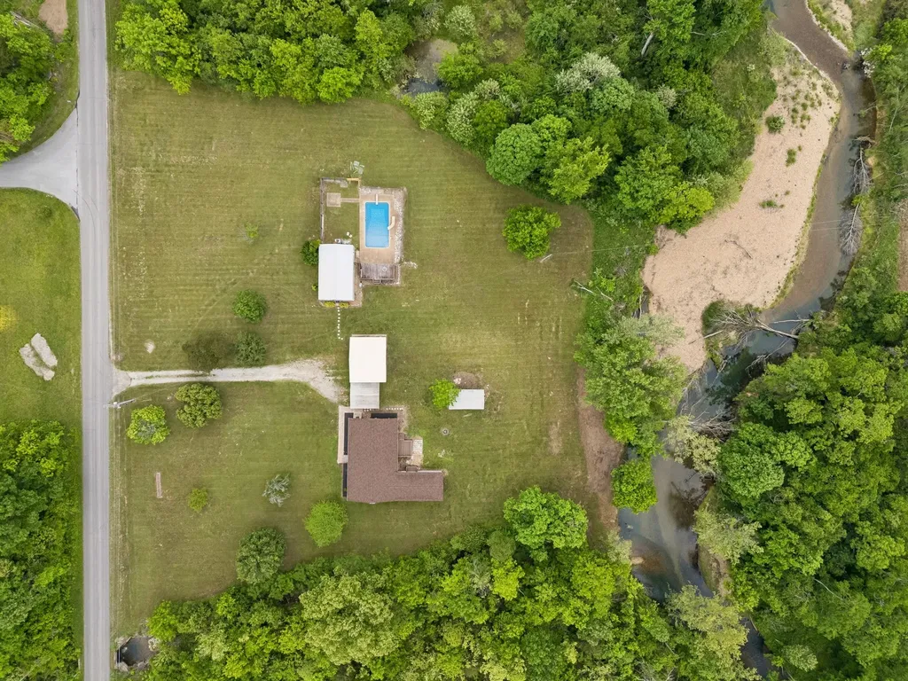 1397 Blue Creek Road, E Waverly TN 37185