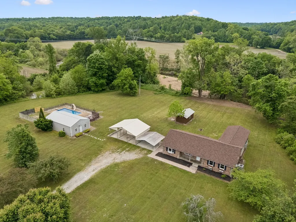1397 Blue Creek Road, E Waverly TN 37185