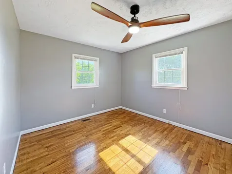 1390 Cooley Ford Road Tennessee Ridge TN 37178