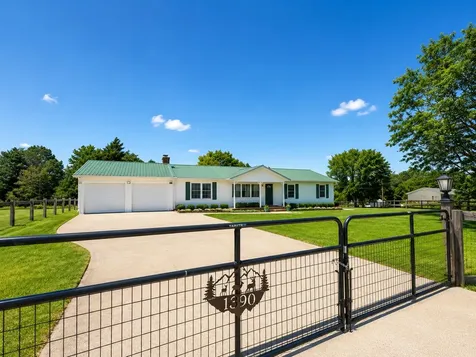 1390 Cooley Ford Road Tennessee Ridge TN 37178
