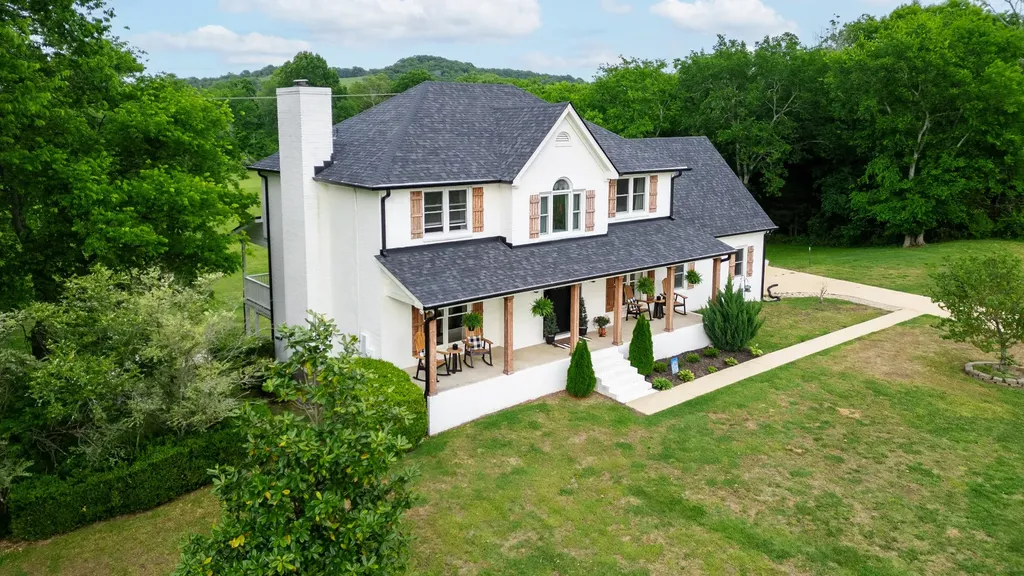 4038 Foxfield Drive Columbia TN 38401
