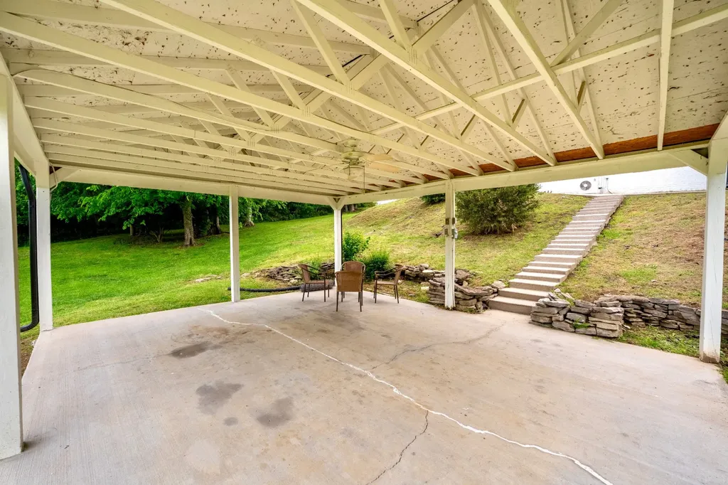 4038 Foxfield Drive Columbia TN 38401