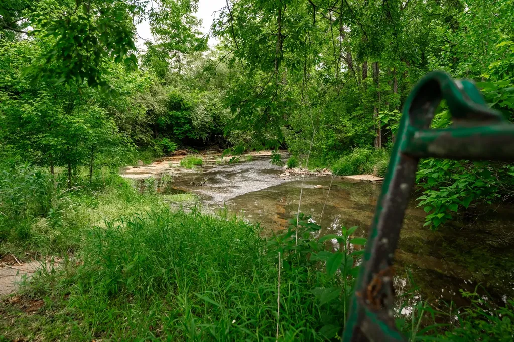 4038 Foxfield Drive Columbia TN 38401