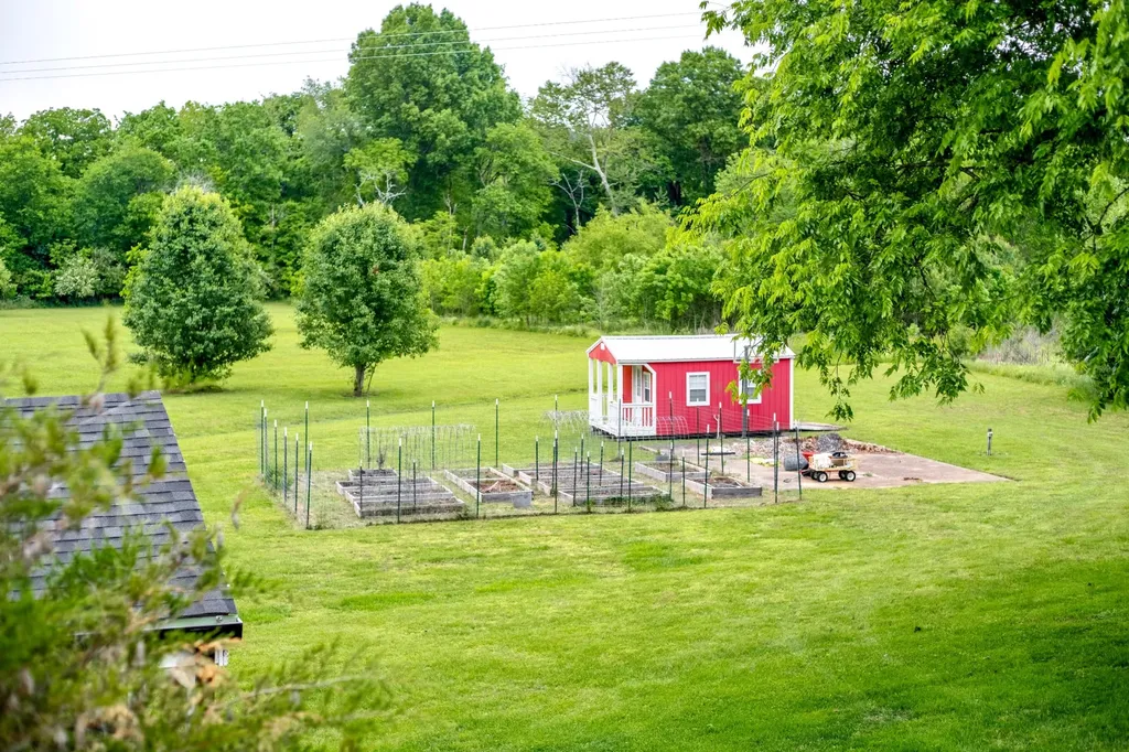 4038 Foxfield Drive Columbia TN 38401