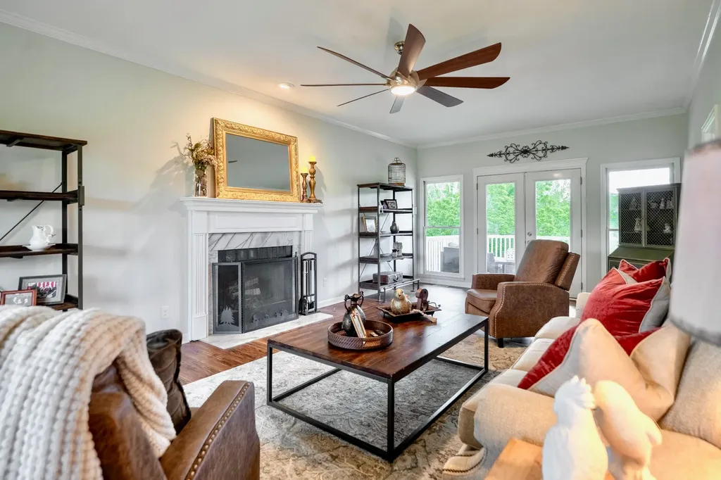 4038 Foxfield Drive Columbia TN 38401