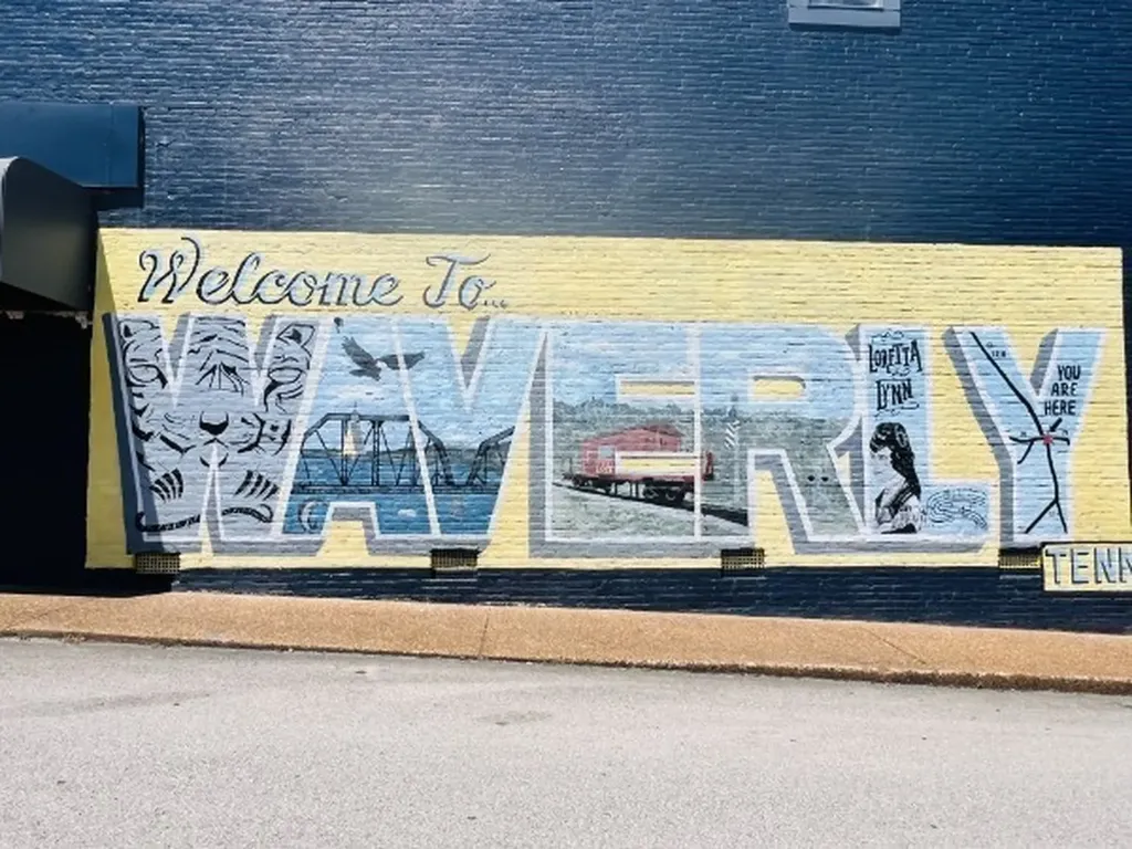 201 Post Road Waverly TN 37185