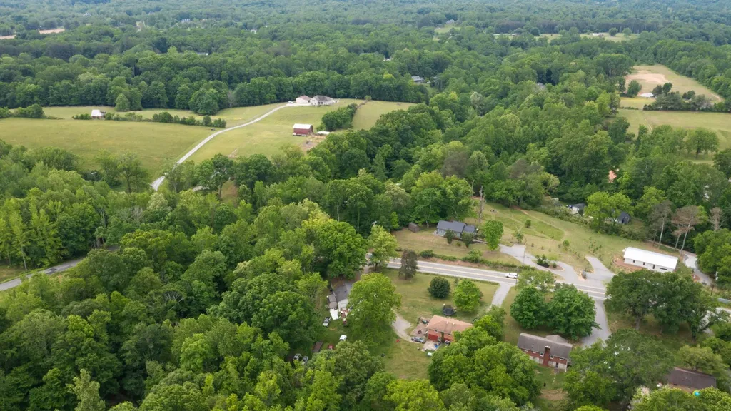 6421 Clarksville Pike Joelton TN 37080