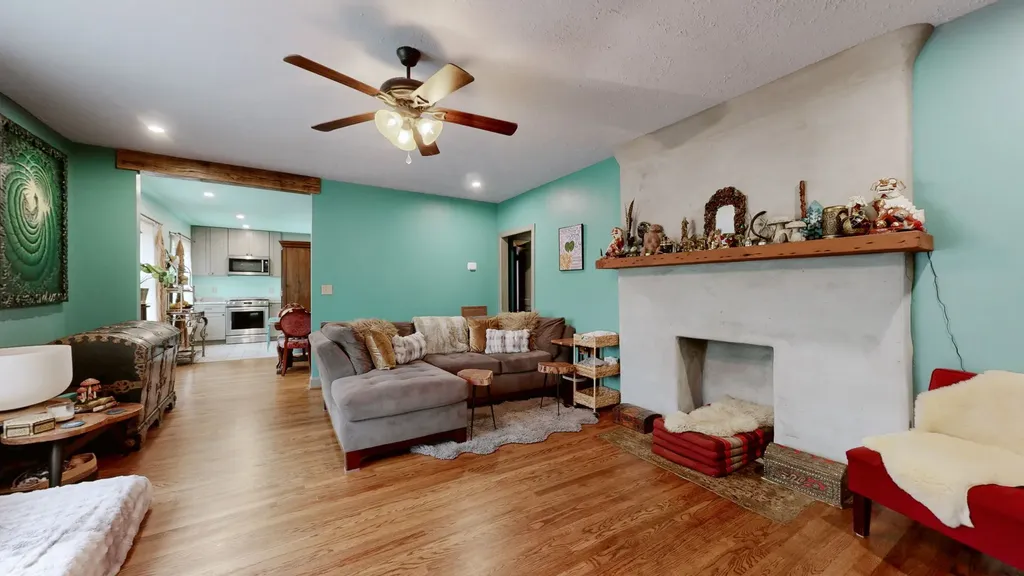 6421 Clarksville Pike Joelton TN 37080