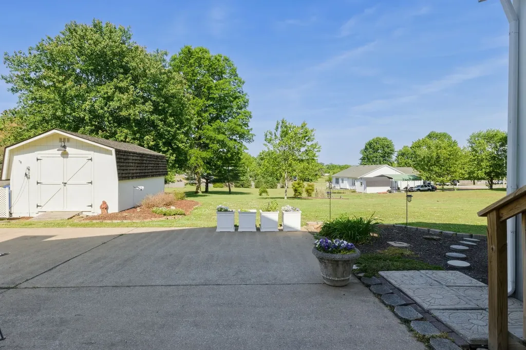 397 Canaan Road Columbia TN 38401
