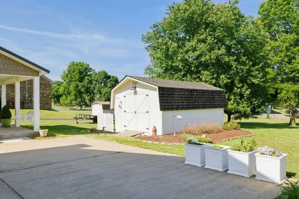 397 Canaan Road Columbia TN 38401