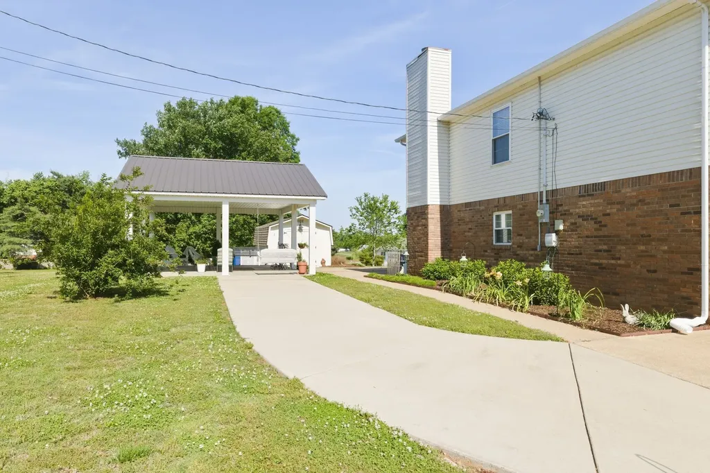 397 Canaan Road Columbia TN 38401