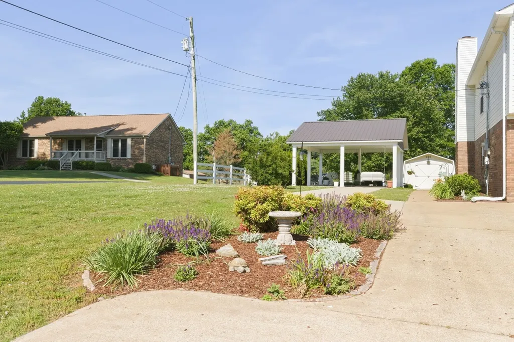 397 Canaan Road Columbia TN 38401