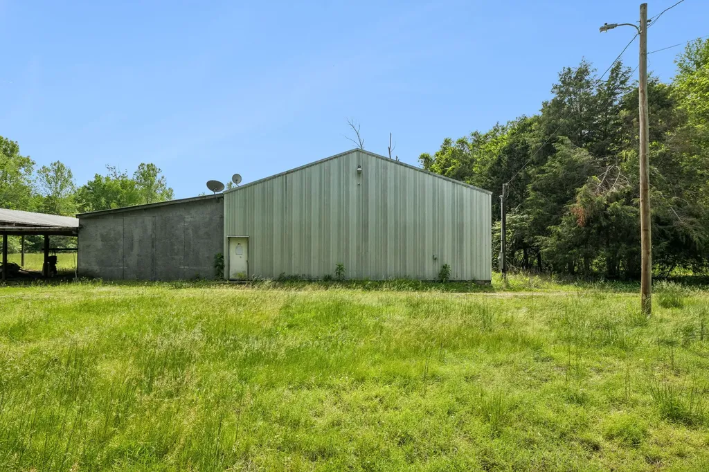 1675 Balthrop Branch Road Dickson TN 37055