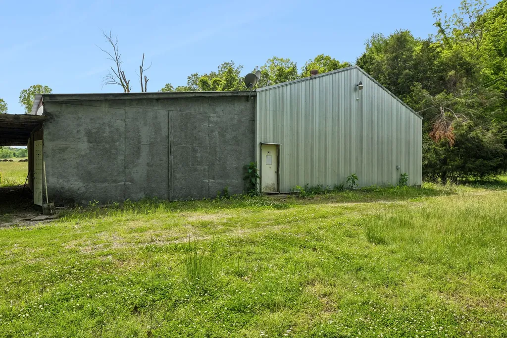 1675 Balthrop Branch Road Dickson TN 37055