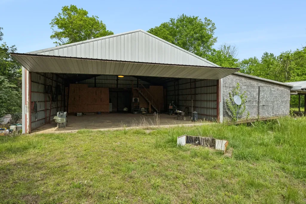 1675 Balthrop Branch Road Dickson TN 37055
