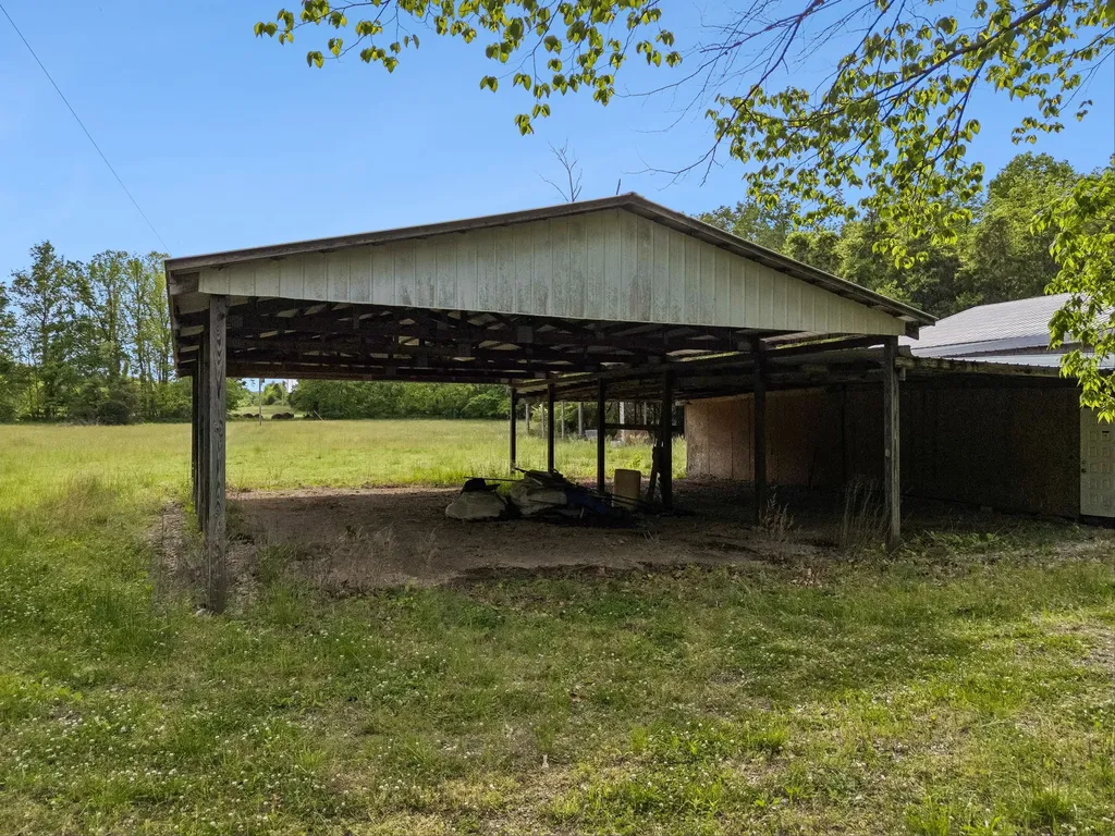 1675 Balthrop Branch Road Dickson TN 37055