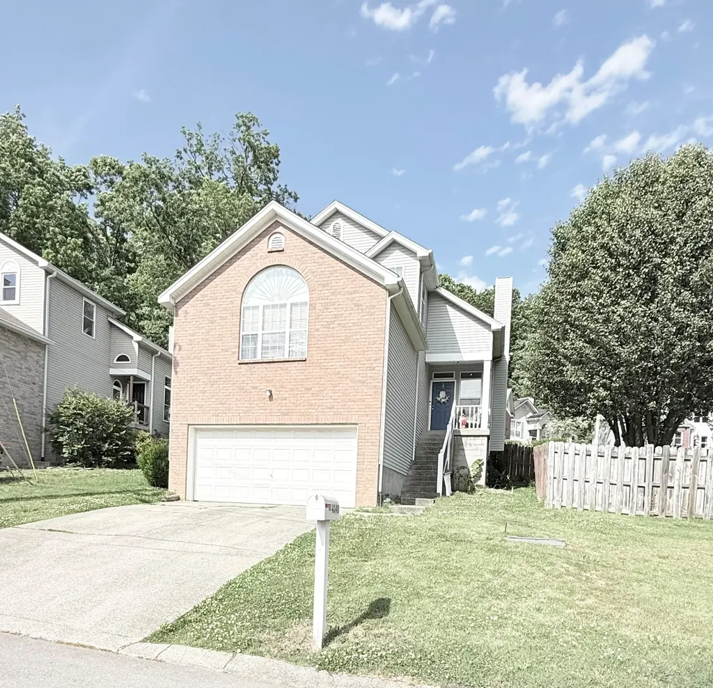 4040 Farmingham Woods Drive Hermitage TN 37076