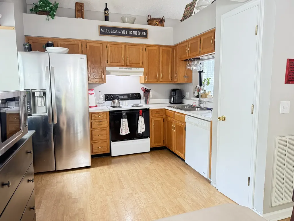 4040 Farmingham Woods Drive Hermitage TN 37076