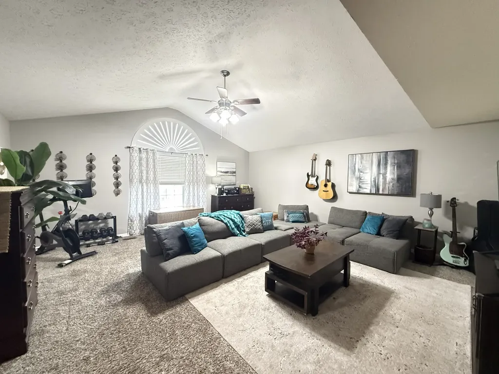 4040 Farmingham Woods Drive Hermitage TN 37076