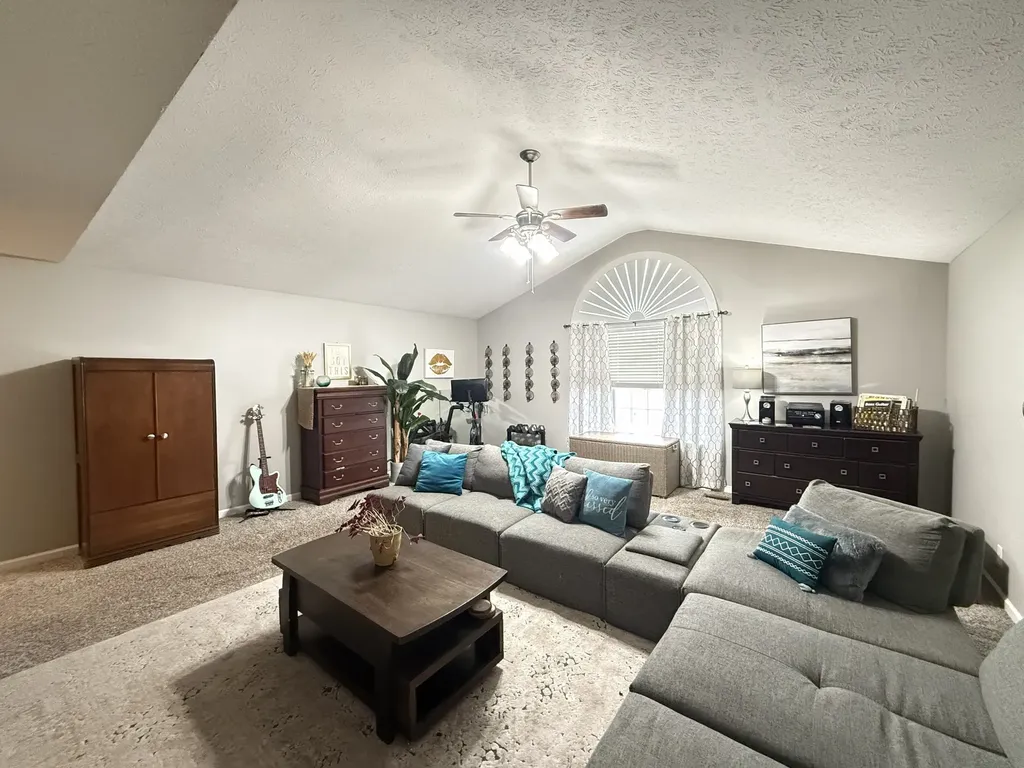 4040 Farmingham Woods Drive Hermitage TN 37076