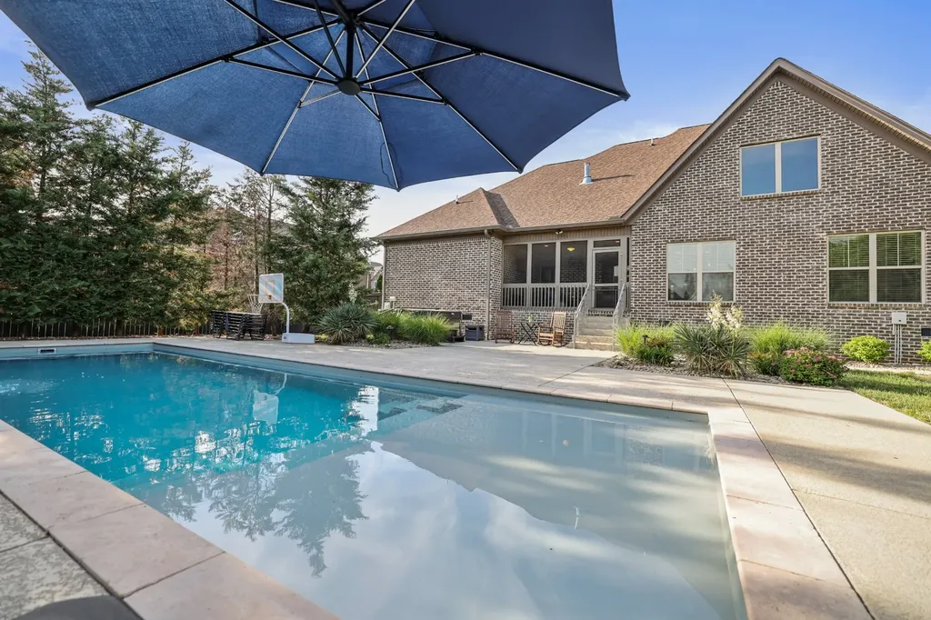 906 Harrisburg Lane Mount Juliet TN 37122