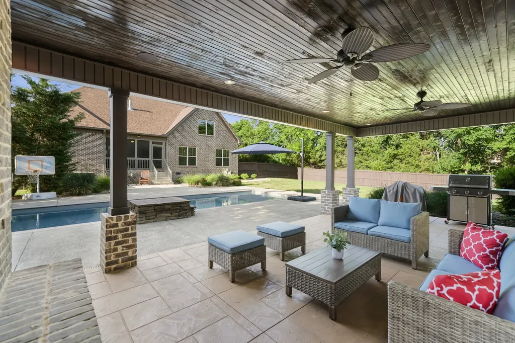906 Harrisburg Lane Mount Juliet TN 37122