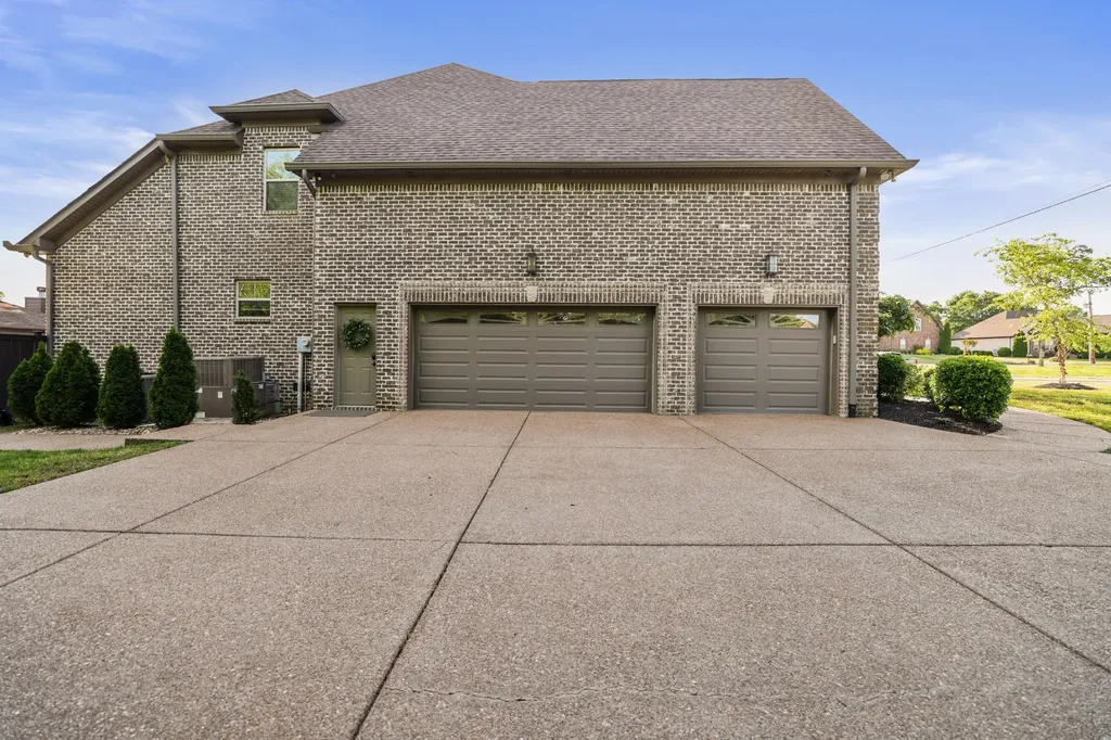 906 Harrisburg Lane Mount Juliet TN 37122