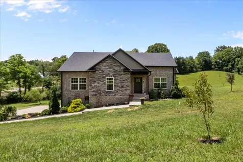180 Alonzo Place Cunningham TN 37052