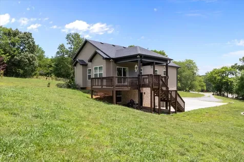 180 Alonzo Place Cunningham TN 37052