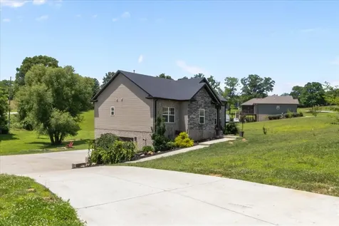 180 Alonzo Place Cunningham TN 37052
