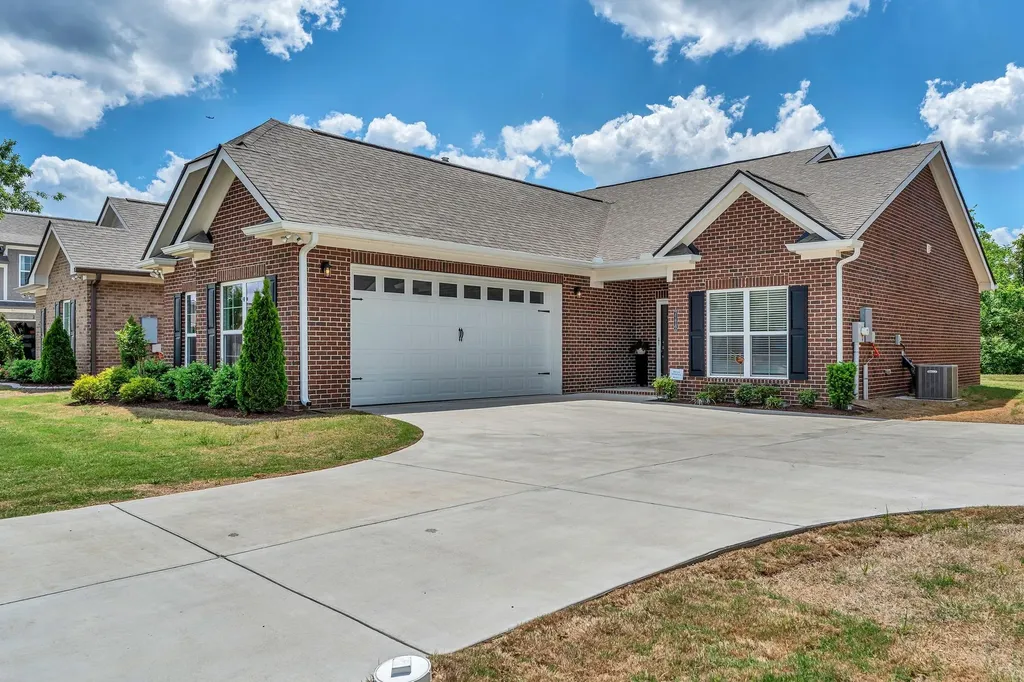 7112 Maddenwood Lane Hermitage TN 37076