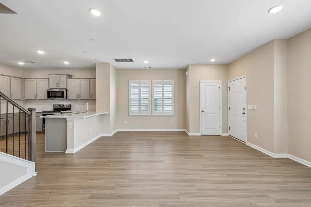 182 Oasis Drive La Vergne TN 37086