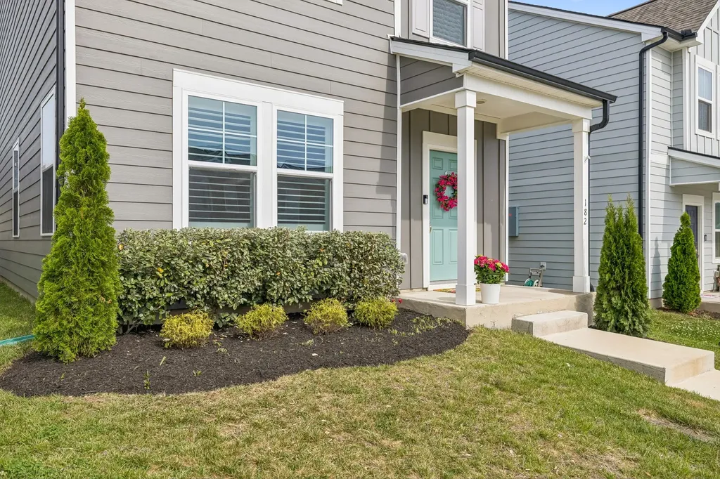 182 Oasis Drive La Vergne TN 37086