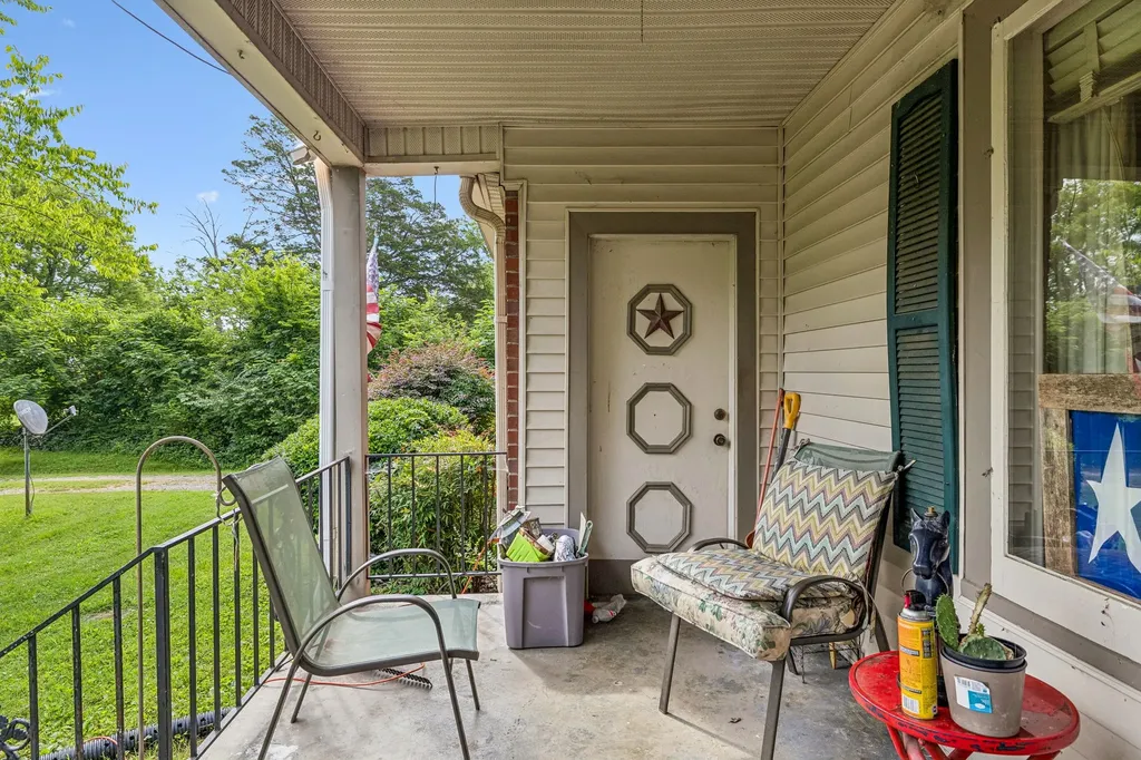 1112 Neelys Bend Road Madison TN 37115