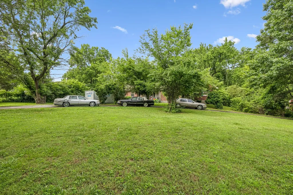 1112 Neelys Bend Road Madison TN 37115