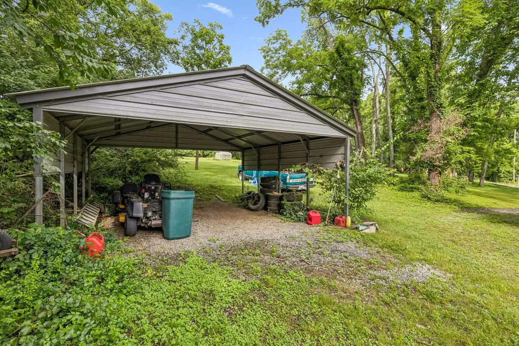 1112 Neelys Bend Road Madison TN 37115