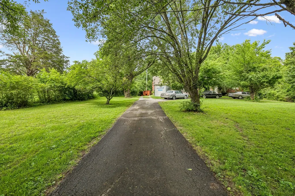 1112 Neelys Bend Road Madison TN 37115