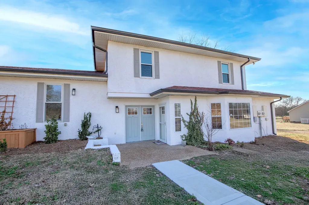 557 Peach Valley Road Gallatin TN 37066