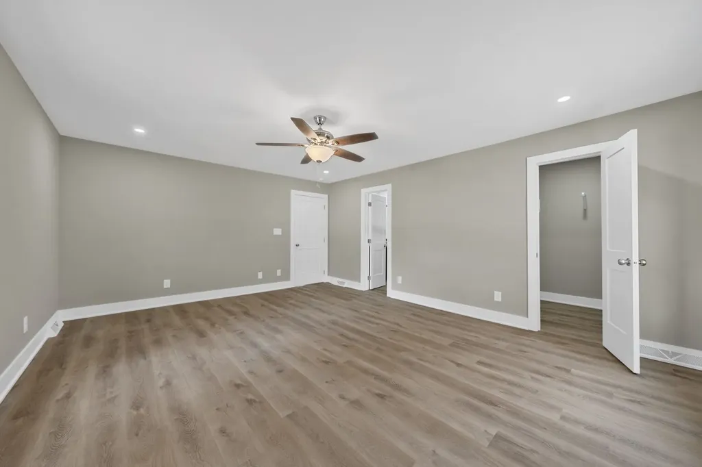 104 W Longview Drive Portland TN 37148