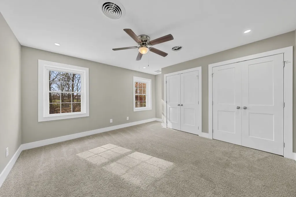 104 W Longview Drive Portland TN 37148