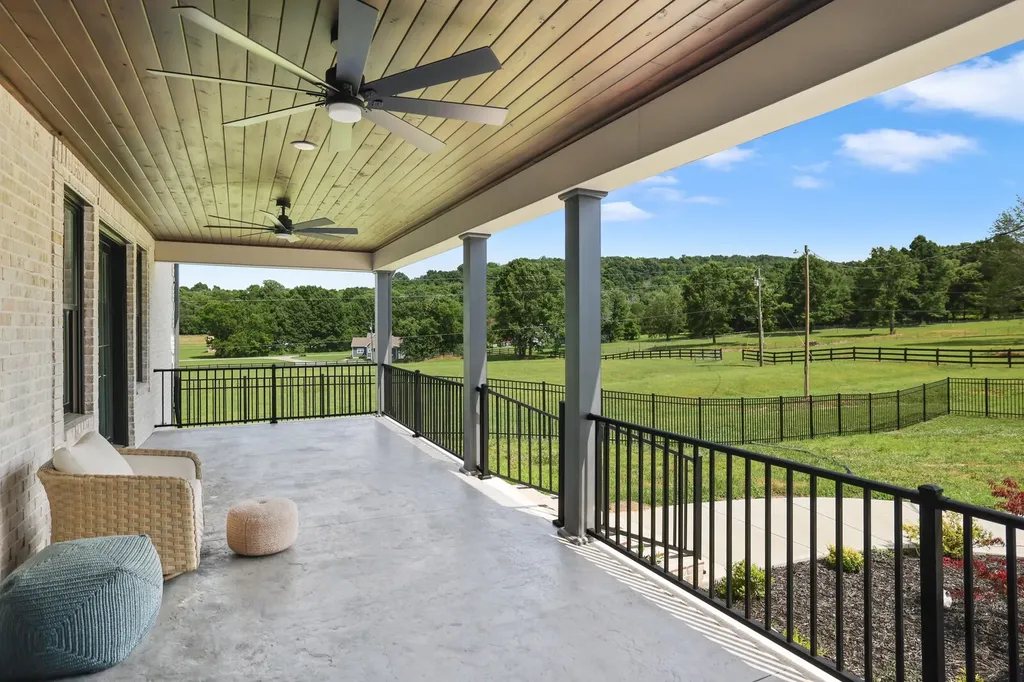 3755 Holmes Gap Road Watertown TN 37184