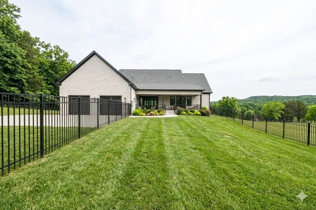 3755 Holmes Gap Road Watertown TN 37184
