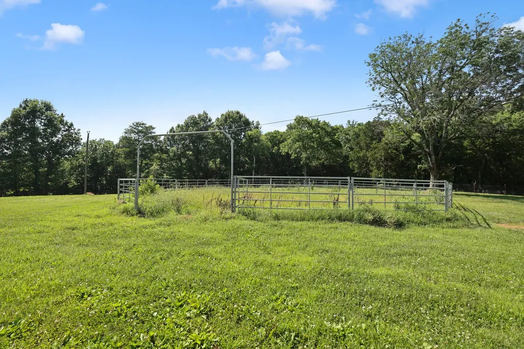 3755 Holmes Gap Road Watertown TN 37184