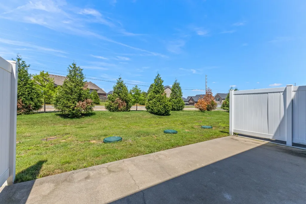 2067 Downstream Drive Ashland City TN 37015