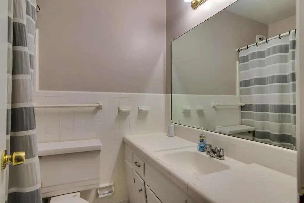 2020 Beech Avenue Nashville TN 37204