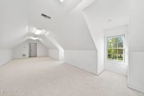 321 Magnolia Lane Crossville TN 38555
